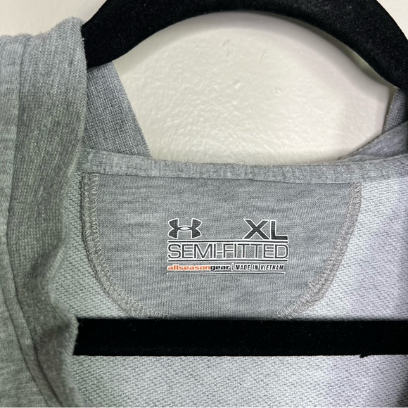 Under Armour University of North Dakota Semi Fitted Gray V Neck Hoodie - size XL - Picture 6 of 6